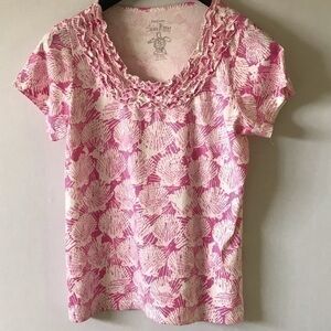 Sun Bay petite woman’s M shirt, pink & white sea shell print, ruffled neck line